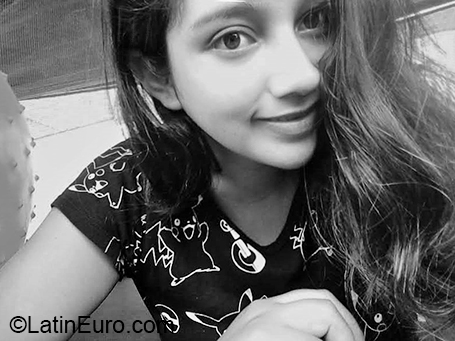 Date this athletic Peru girl Leticia from Trujillo PE1430
