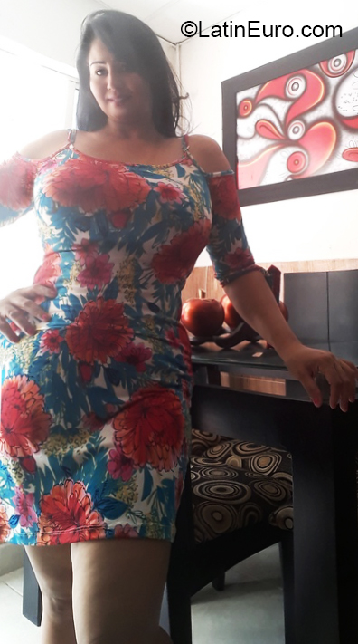 Date this charming Colombia girl Sofia from Cartagena CO30610