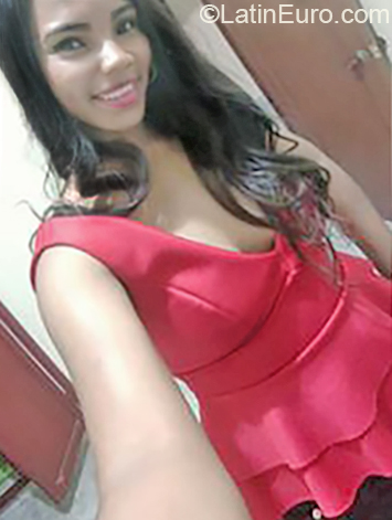 Date this georgeous Colombia girl Katerine from Cali CO25929