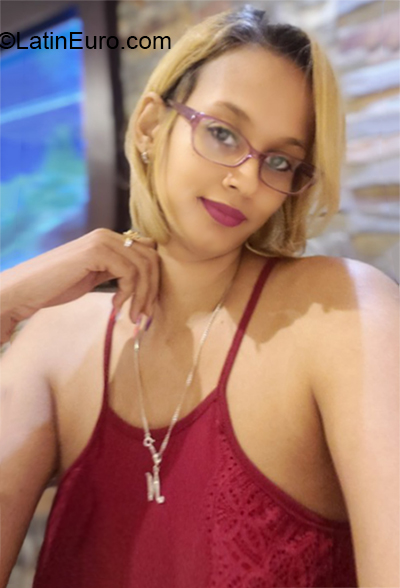 Date this young Dominican Republic girl Jennifer from Santo Domingo DO35775