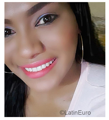 Date this nice looking Dominican Republic girl Greslye from San Pedro DO35778