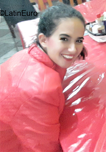 Date this georgeous Brazil girl Daniela from Campos do Jordao BR10981