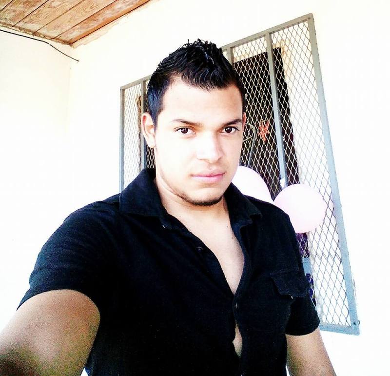 Date this tall Honduras man Antonio Reyes from Tegucigalpa HN2704