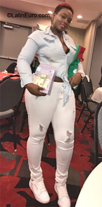 Date this charming Jamaica girl Anika from St Ann JM2627