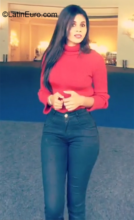 Date this funny Brazil girl Josy from Rio De Janeiro BR11606