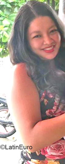 Date this happy Peru girl Chinitia from Iquitos PE1435