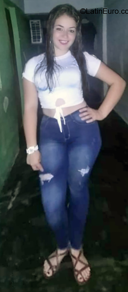 Date this charming Colombia girl Yaireth from Cucuta CO26072