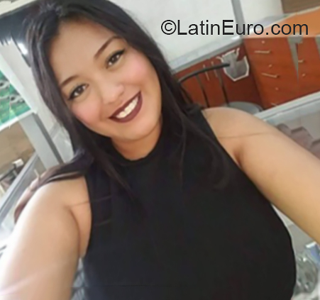 Date this athletic Guatemala girl Yanni from Guatemala City GT115