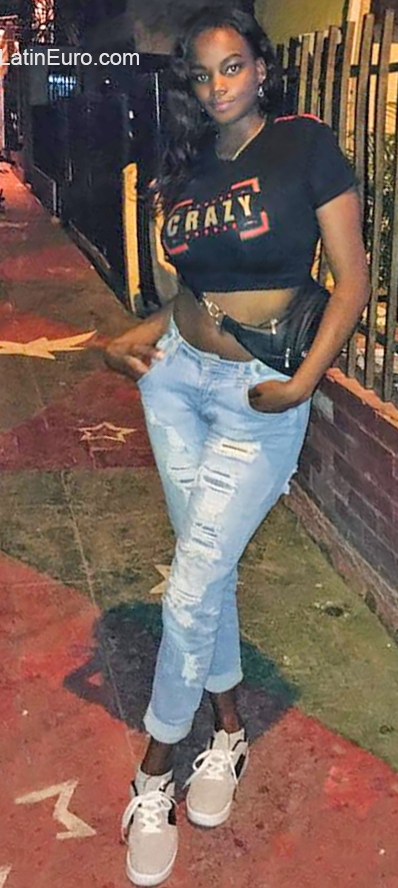 Date this athletic Colombia girl Leidy from Cali CO26073