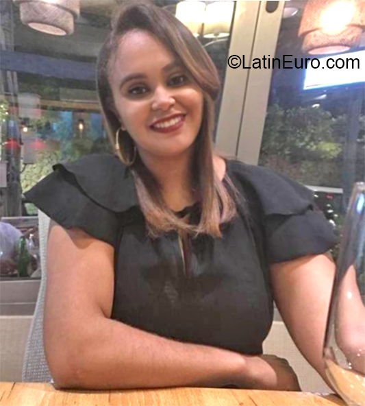 Date this lovely Dominican Republic girl Miguelina from La Vega, Rep Dom DO36284
