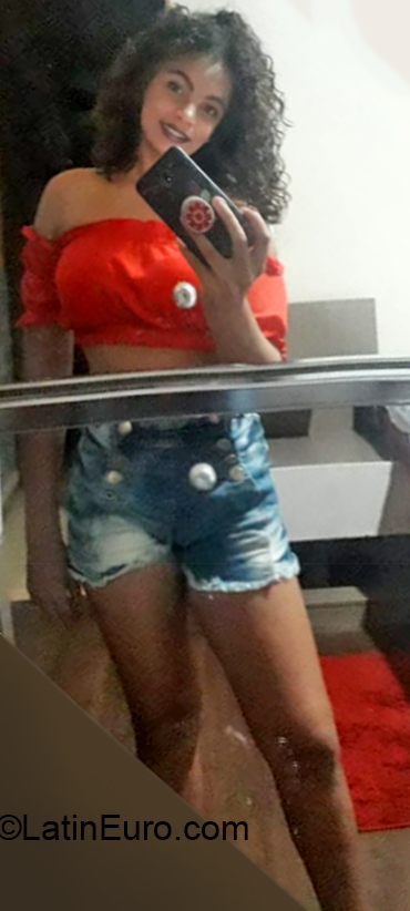 Date this stunning Brazil girl Isabela from Porto Alegre BR10940