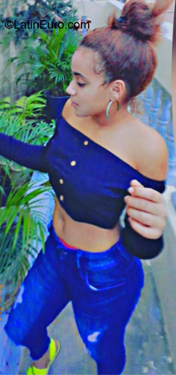 Date this exotic Dominican Republic girl Karol from La Vega DO36415