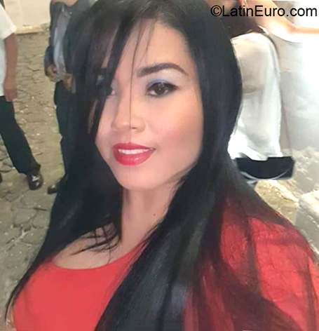 Date this georgeous Colombia girl Claudia lorena from Cali CO26223