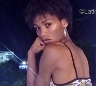 Date this nice looking Brazil girl Jo from Serra BR10947