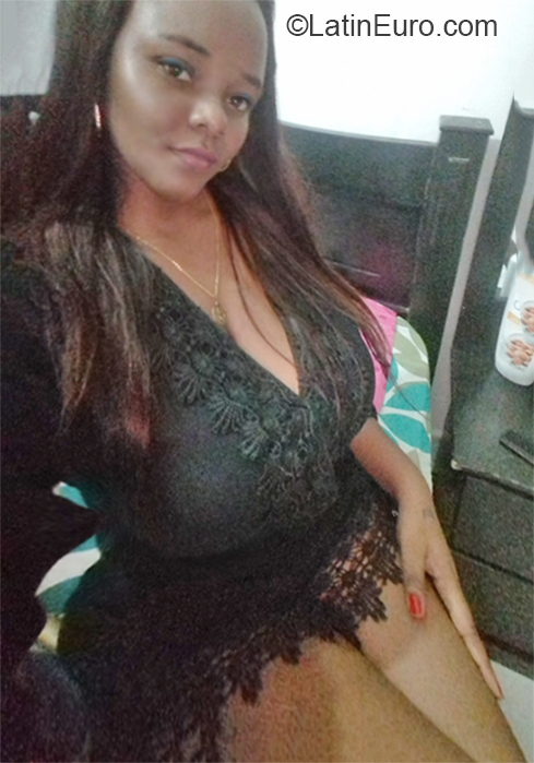 Date this delightful Colombia girl Kelly from Cali CO26278