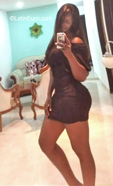 Date this georgeous Colombia girl Nana from Cali CO26283