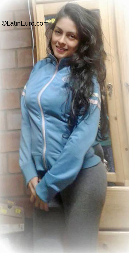 Date this passionate Peru girl Berta from Lima PE1459