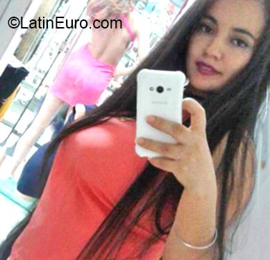 Date this exotic Colombia girl Maria from Cali CO26299