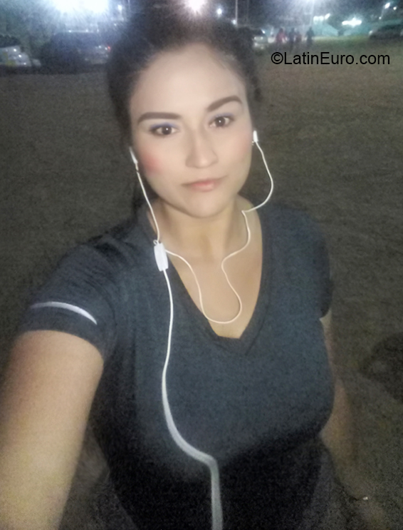 Date this young Colombia girl Isabel from Neiva CO26307