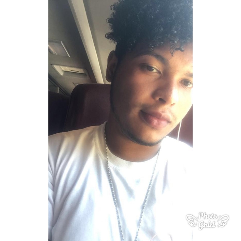 Date this tall Dominican Republic man Flawer from Santo Domingo DO36640