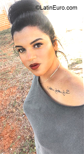 Date this gorgeous Brazil girl Yasmin from Santo Expedito BR10969