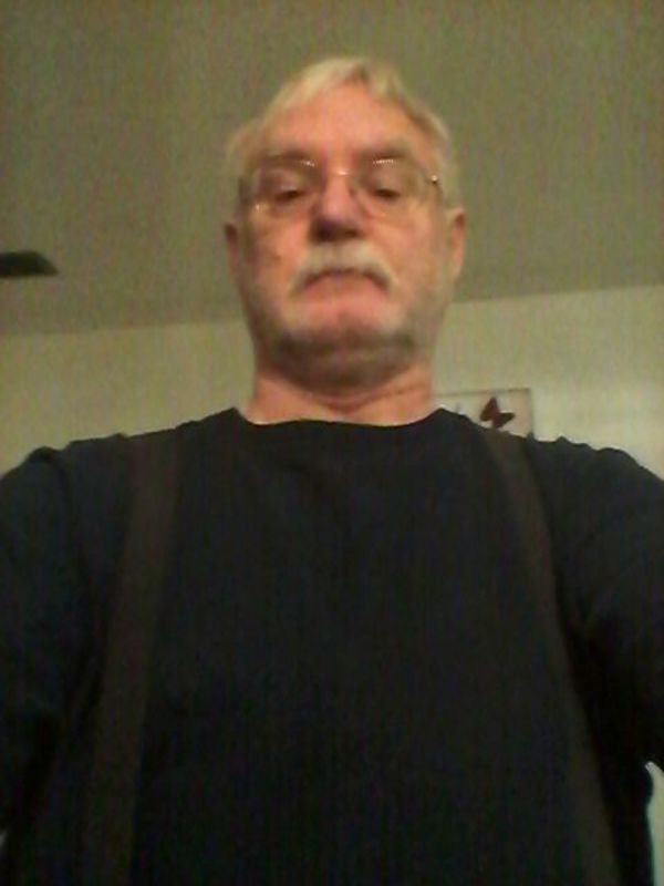 Date this cute Canada man Mike from Vancouver CA825