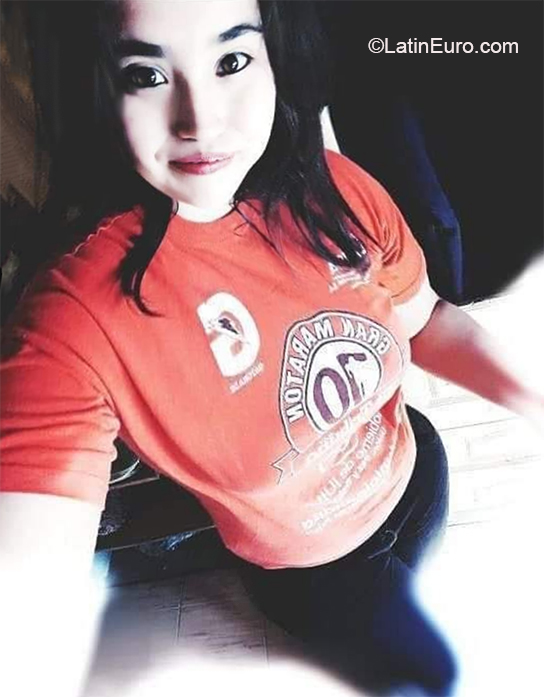 Date this georgeous Argentina girl Belen from Buenos Aires AR277