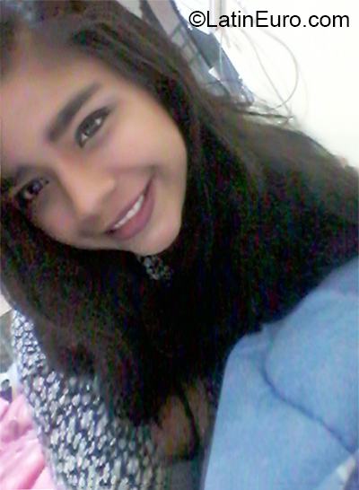Date this sensual Peru girl Meriam from Chiclayo PE1464