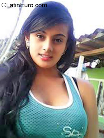 Date this fun Colombia girl Erika from Cucuta CO26405