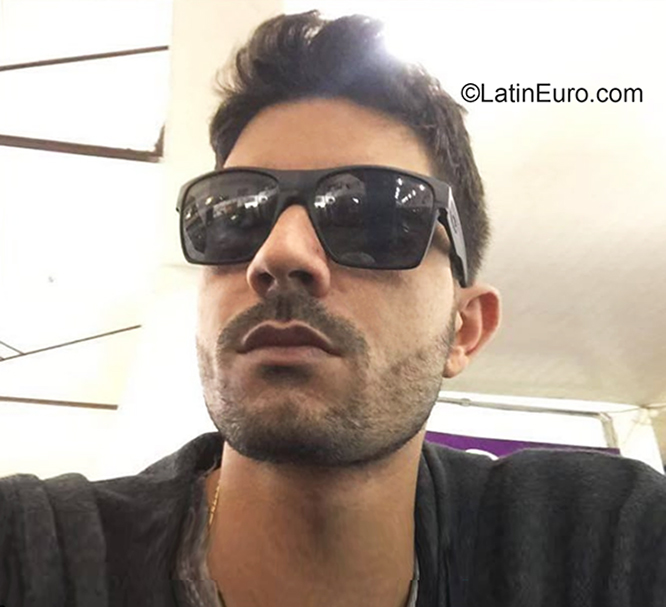Date this attractive Brazil man Felipe from Primavera do Leste BR10994