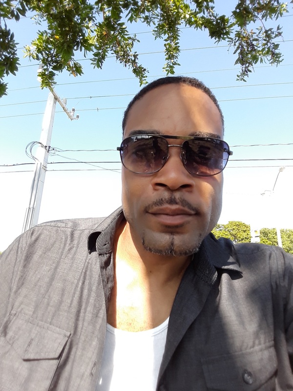 Date this athletic United States man Givingmylove from Miramar US20546