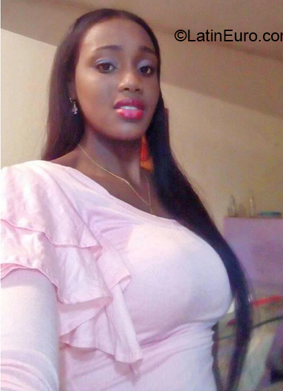 Date this hot Colombia girl Flaka from Cali CO26528