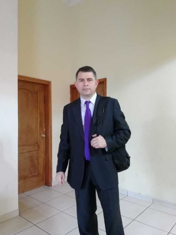 Date this funny Honduras man Riperbet from Tegucigalpa HN2744