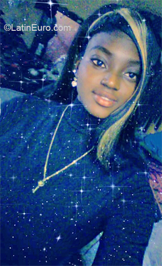 Date this stunning Dominican Republic girl Yohanna from Barahona DO37072