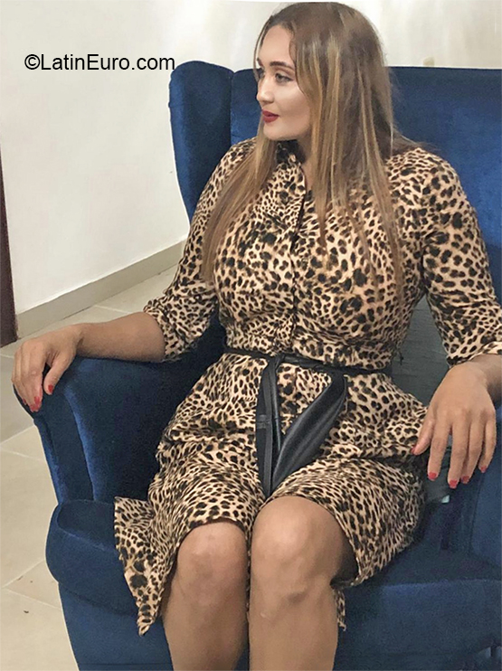 Date this sultry Dominican Republic girl Ana from Nagua DO37092
