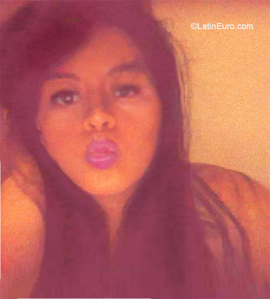 Date this delightful Peru girl Claudia from Chicayo PE1483