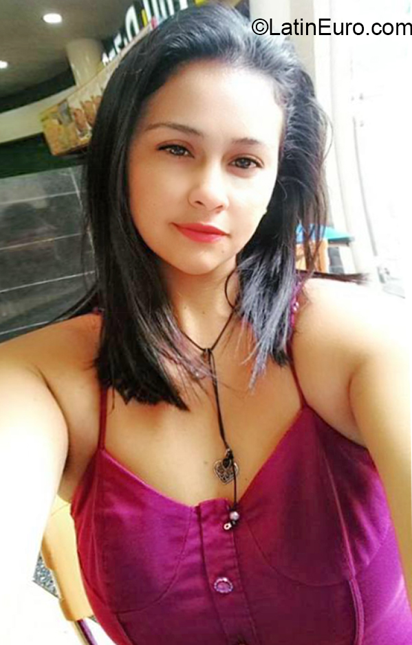 Date this cute Venezuela girl Carol from Tachira VE2948