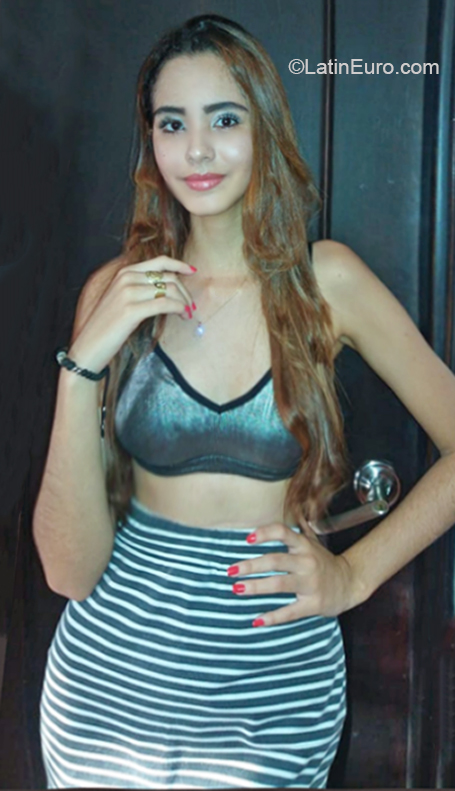 Date this exotic Colombia girl Katherine from Medellin CO26666
