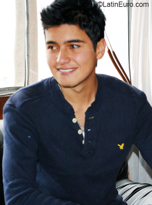 Date this lovely Peru man Ricardo from Lima PE1490