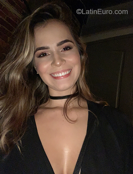 Date this tall United States girl Caterina from Deltona US20622