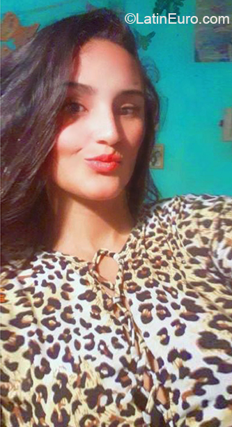 Date this tall Venezuela girl Omarlang from Barcelona VE2979