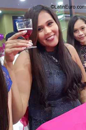 Date this funny Honduras girl Yaneth from Olancho HN2764