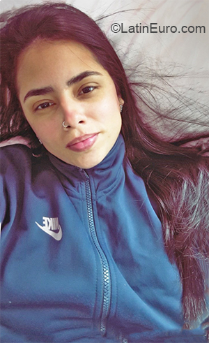 Date this athletic Brazil girl Caroline from Rio de Janeiro BR11045