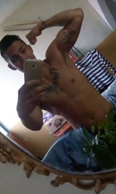 Date this sultry Venezuela man YEIISON from Barinas VE2993