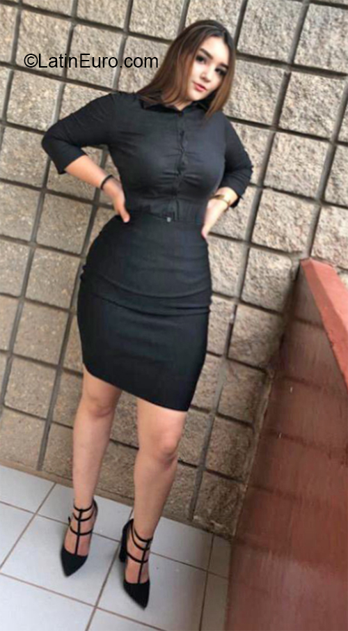 Date this voluptuous Mexico girl Samara from Guasave MX1780