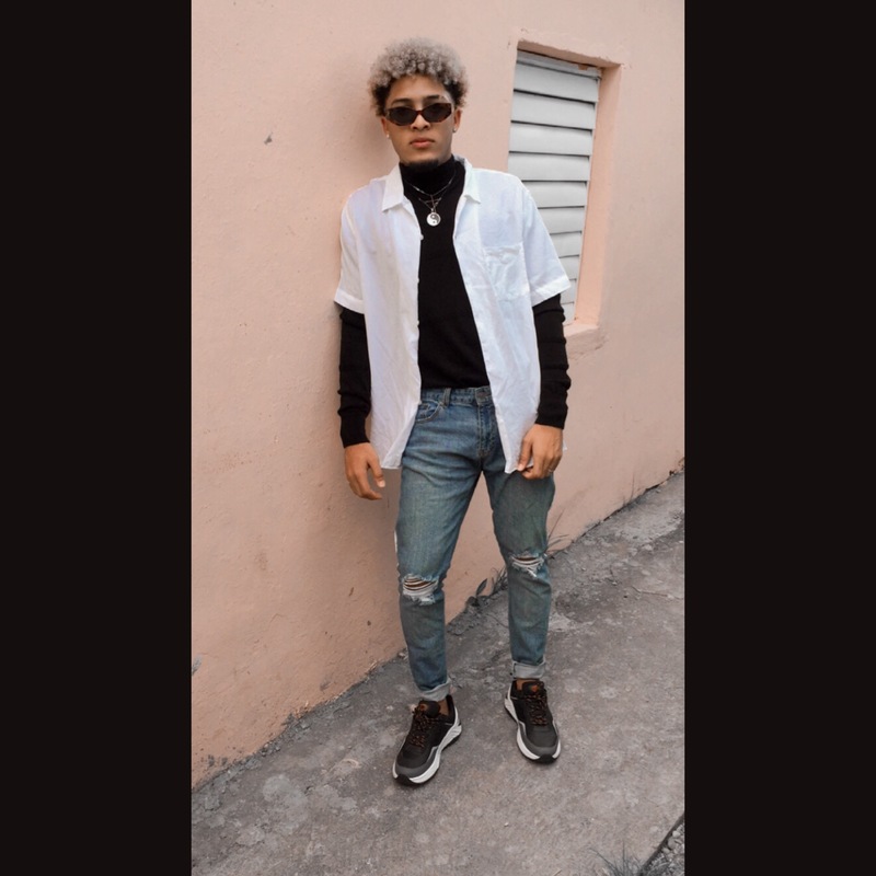 Date this athletic Dominican Republic man Lenox from Santo Domingo DO37457