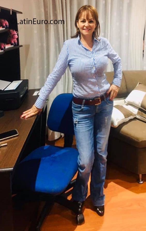 Date this lovely Colombia girl Rocio from Bogota CO26914