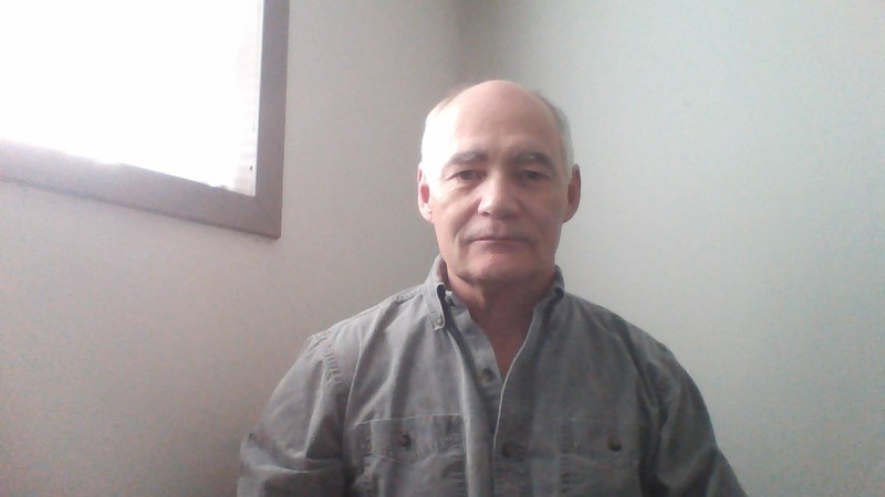 Date this funny Canada man Snowy from Petrolia CA830