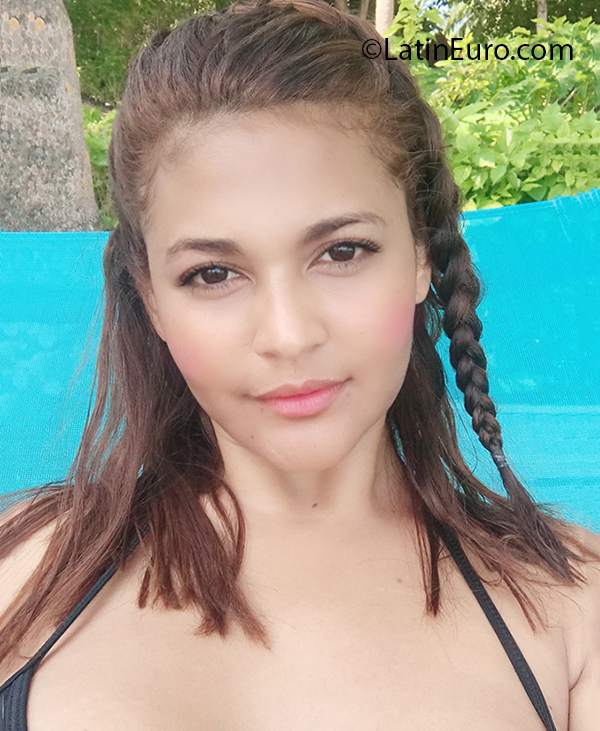 Date this georgeous Colombia girl Jessica from Medellin CO26947