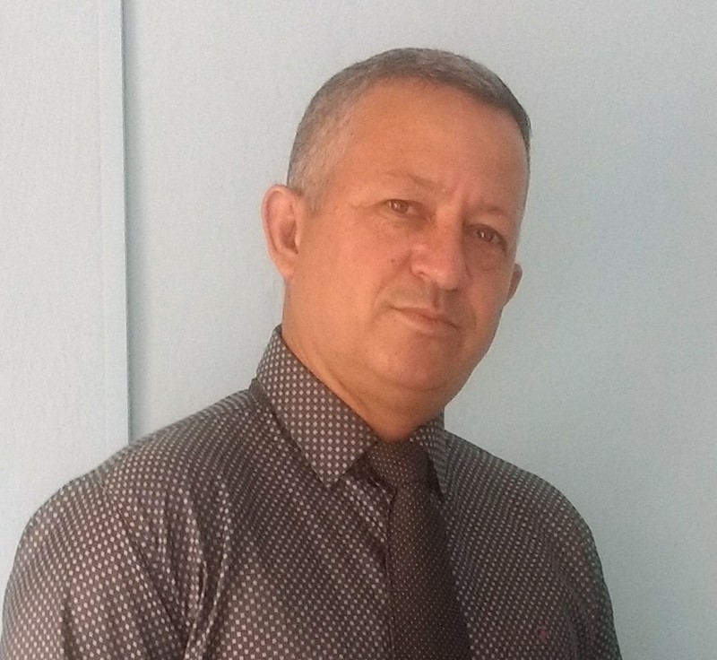 Date this charming Brazil man José Claudio from Carpina BR11078